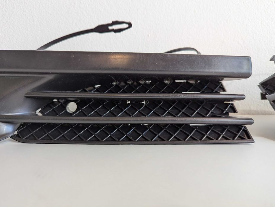 Капак предна броня Мерцедес Ц 202 Mercedes W202 C капаче Кука