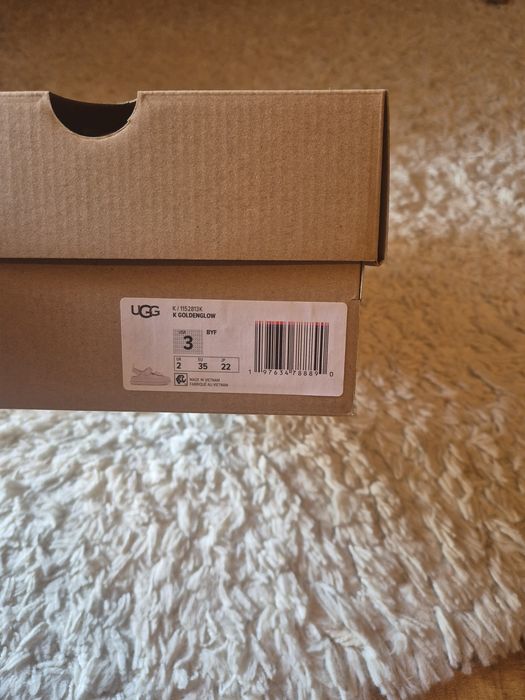 Детски сандали UGG