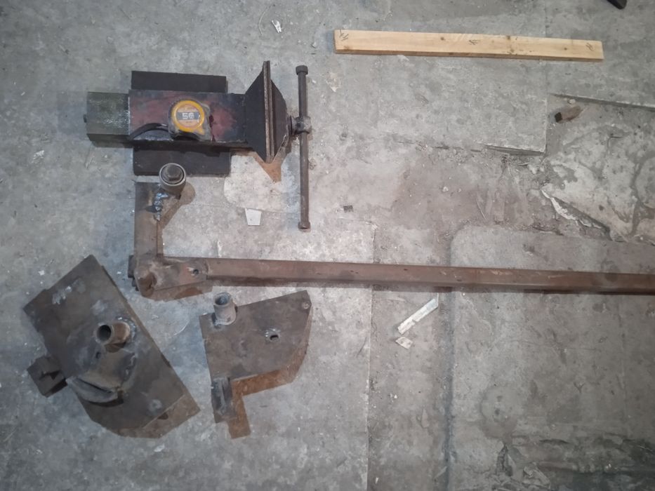 Продам трубогиб тиски