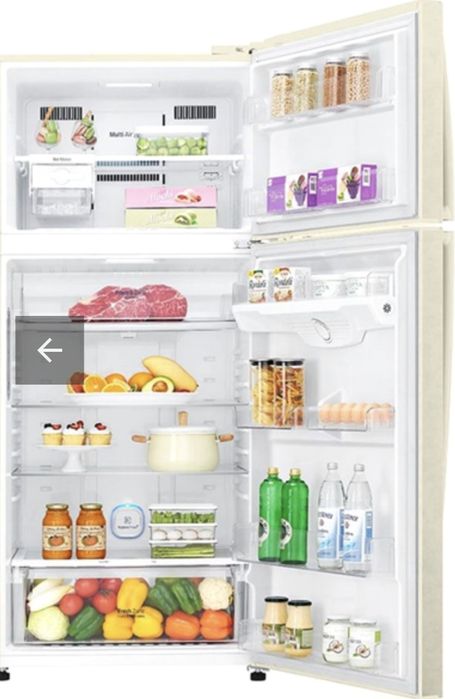 Холодильник современный, прекрасного дизайна