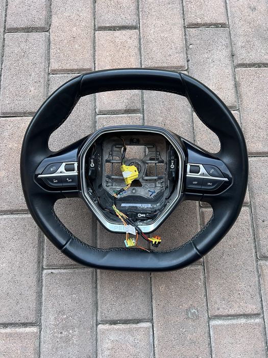 Vand volan Peugeot 3008 si 5008 2017-2024