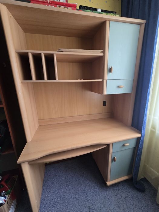 Продам школьный уголок