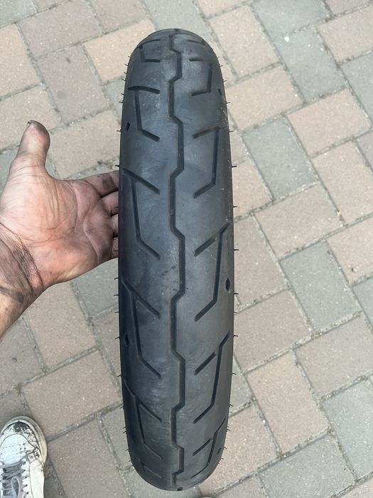 Vand 2 anvelope moto: 100 90 19 si 150 80 16