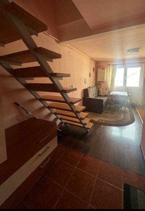 Inchiriez apartament decomandat doua camere Str.Henri Coanda