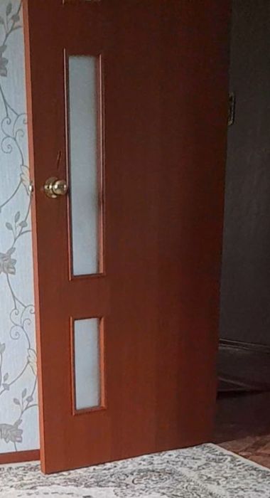 Усталган есиктер