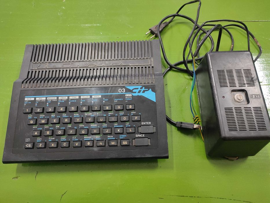 Colectie calculatoare vechi si accesorii