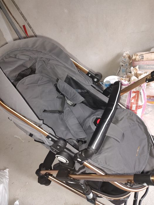 Продавам детска количка на Kikkaboo