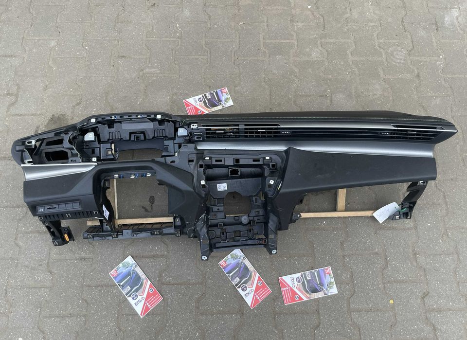 Peugeot 308 / 2025 T10 - plansa de bord cusatura GT LINE - kit airbag