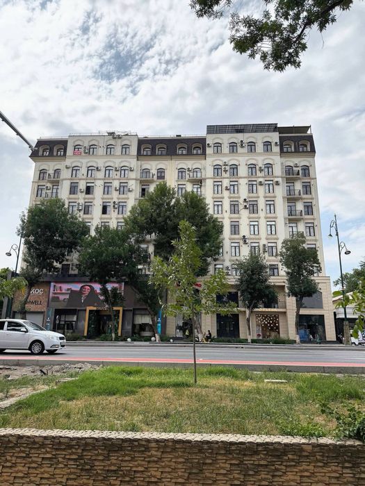 Продается 2 комнатная ЖК ROYAL HOUSE/ 3 окна/ 47м2+балкон