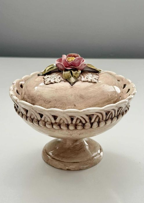 Винтидж италианска порцеланова кутийка