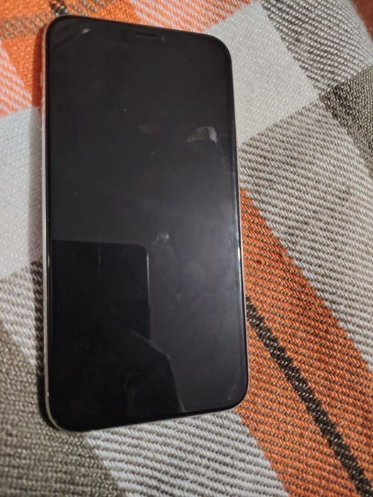 СРОЧНО продам айфон 11 про