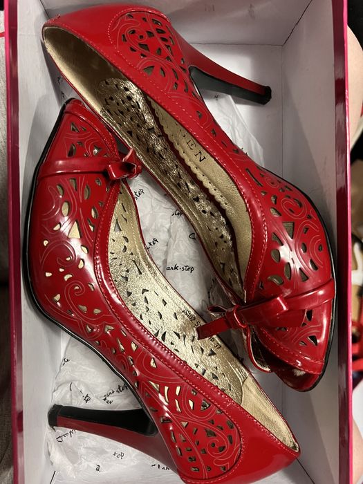 продам туфли ELELSEN