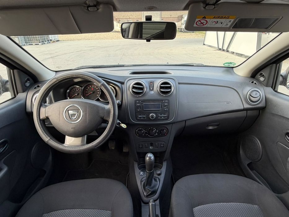 Dacia Logan 2015  GPL