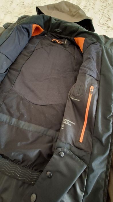 Луксозно туристическо и ски яке Kjus размер 50M/L