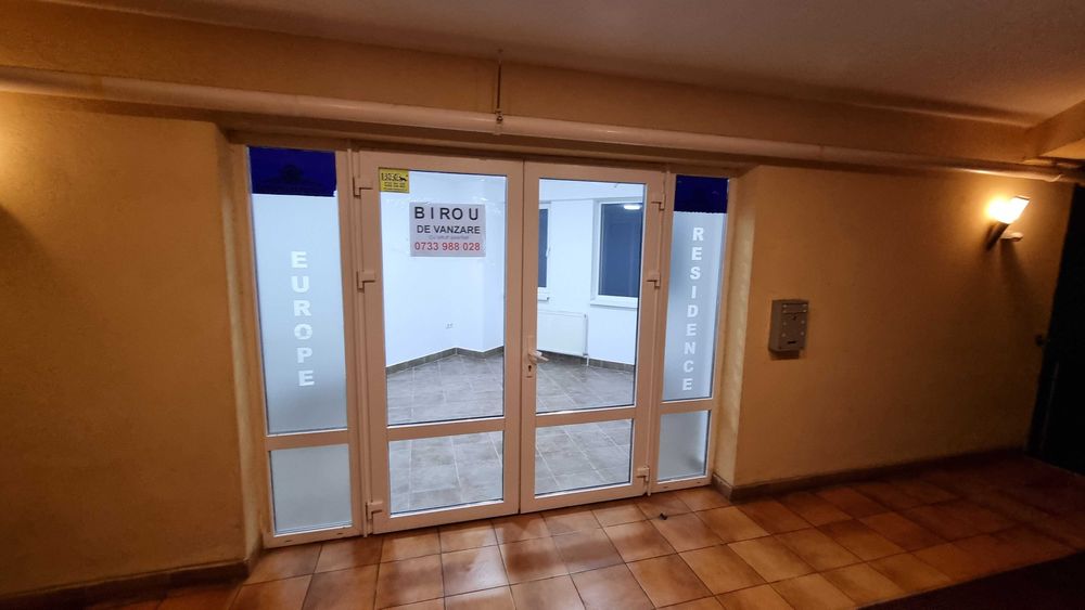 Birou CENTRAL de  vanzare, cu chirias, randament anual de 7% la Euro