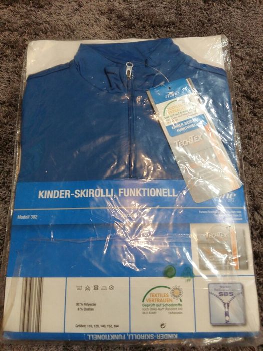 Vând 3 seturi bluze 116