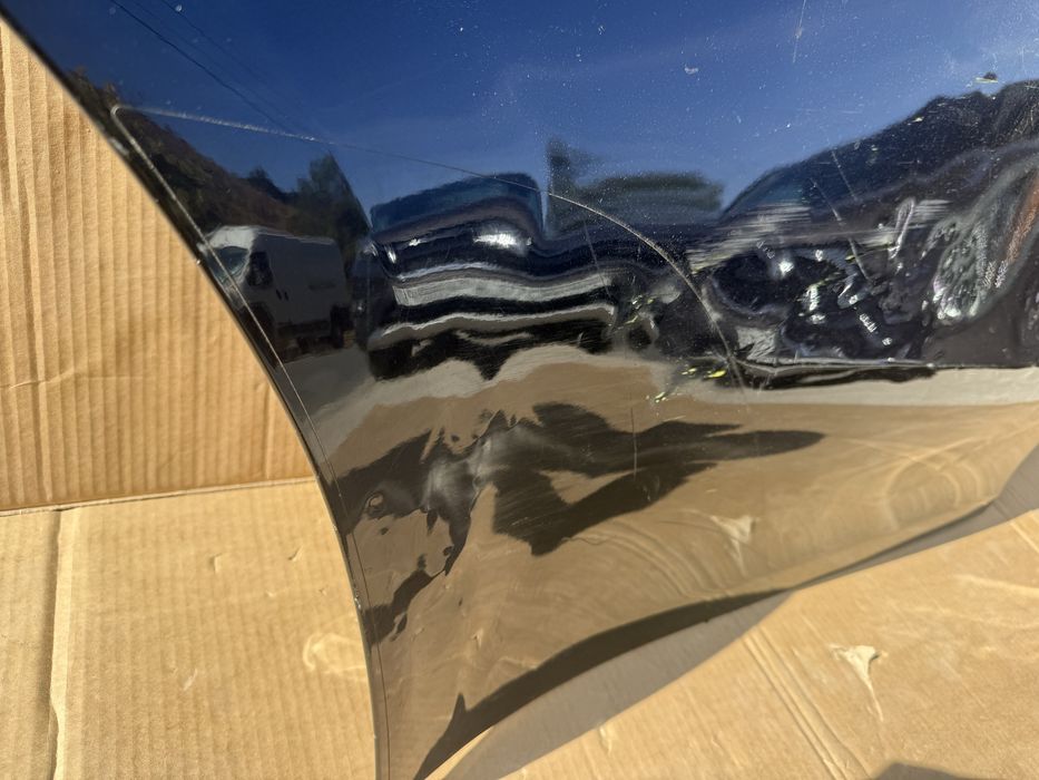 Врата Tesla Model Y