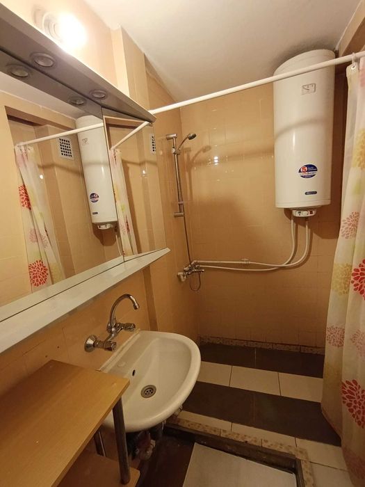 Дава се под наем Тристаен апартамент в Бургас, Лазур - 95 кв.м за 498.27 € - Снимка #7