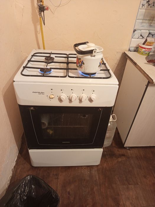 Продам газовый плитку звонит и Ватсап