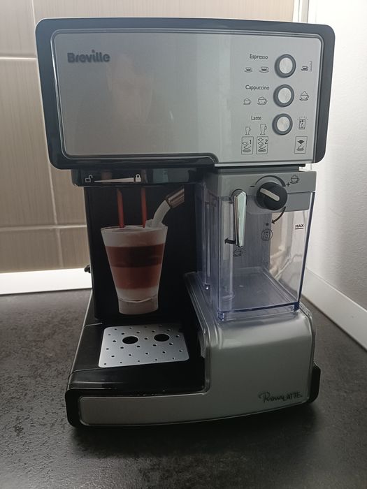 Vând espresor manual Breville Prima Latte aproape nou