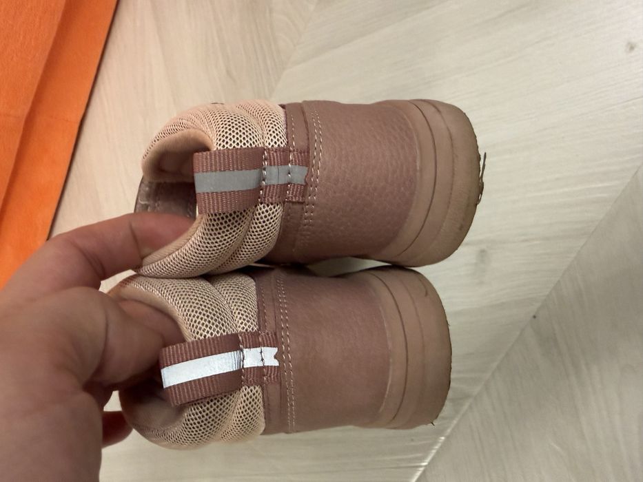 Весенние сапоги для девочки