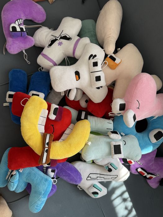 Игрушки Alphabet Lore (буквы)