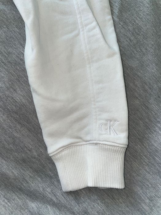 Оригинална блуза на Calvin Klein Jeans