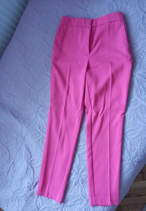 Две сака .нови и един панталон