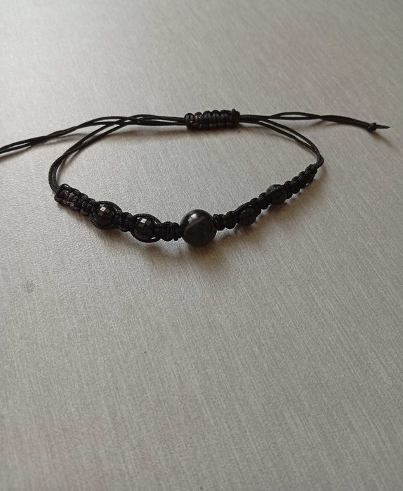 Ръчно изработени гривни