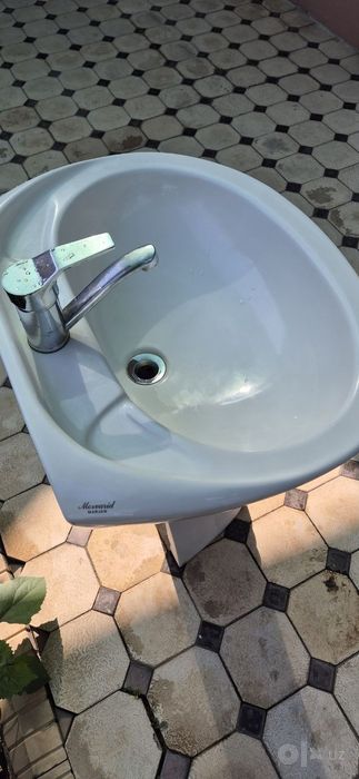 Rakvina + oyna + podstavka sotiladi