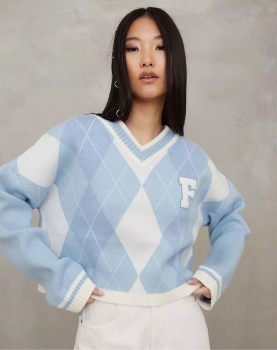 свитер укороченый