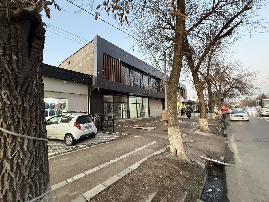 АРЕНДА кадшва бозар факат 2 етаж колди 340 кв