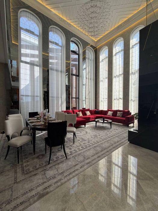 Дом центр Луначарского 625 м2