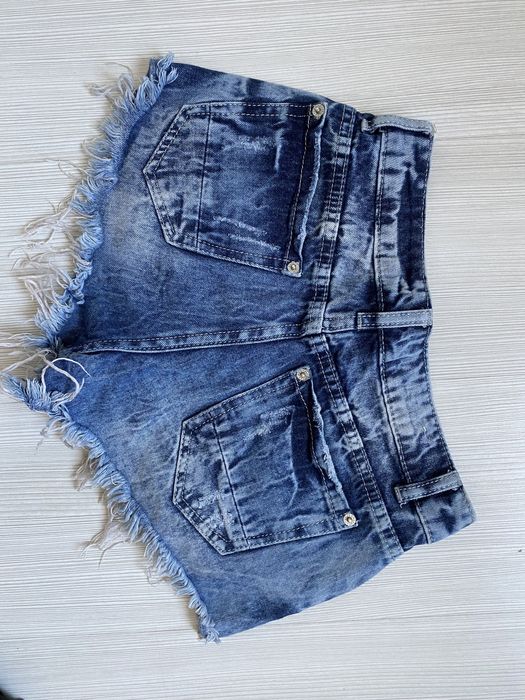 Къси дънкови панталонки H&M Denim