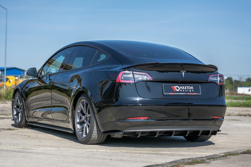 Спойлер за багажник Maxton design за Tesla Model 3 (2017-)