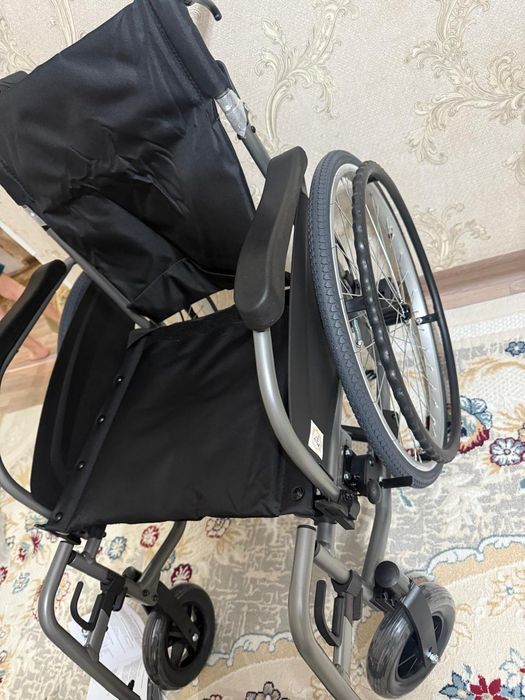 Коляска инвалидная