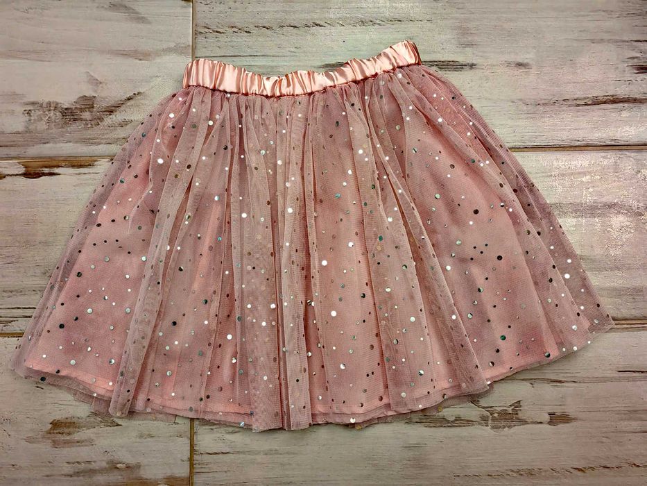 Нежна рокля и пола