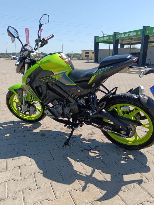 Motocicleta keewey 125.