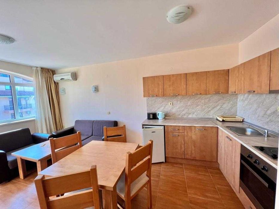 Продава се Двустаен апартамент в к.к. Слънчев бряг - 67 кв.м за 1075 €/кв.м - Снимка #2