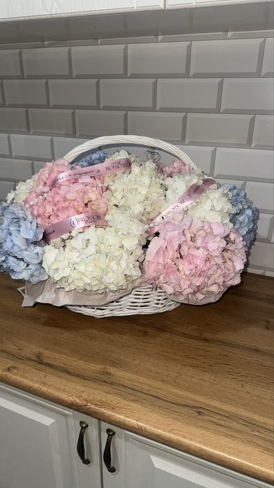 Букет цветы с корзинкой