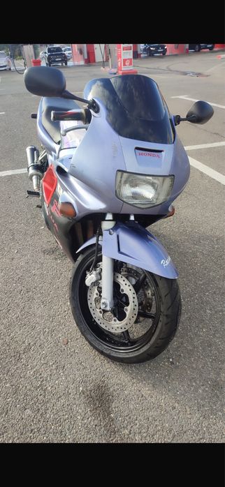 Honda cbr 600f2