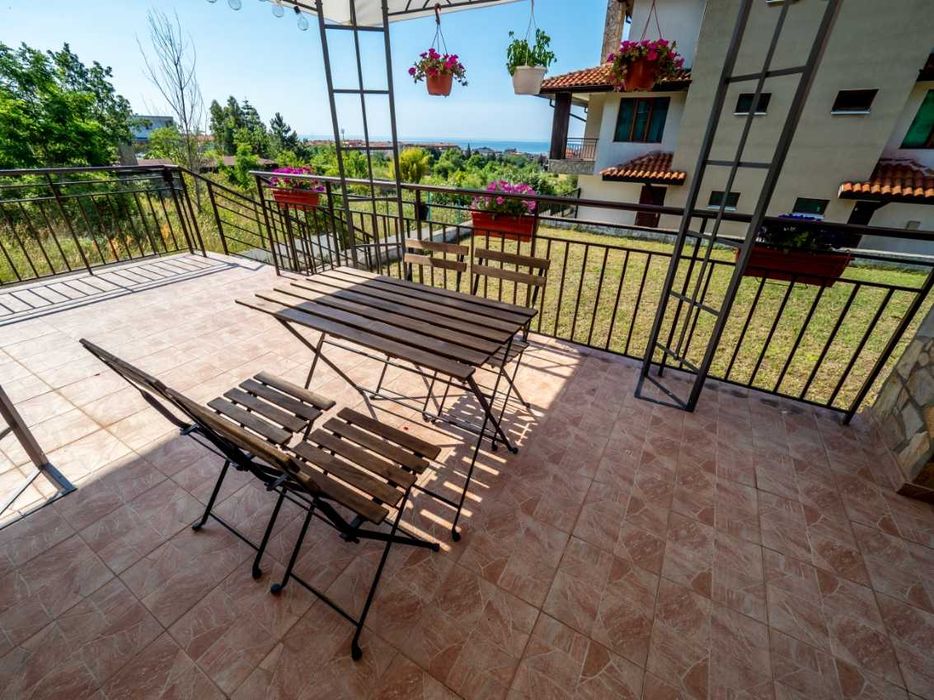 Продава се Хотел в Бургас, Изгрев - 320 кв.м за 682 €/кв.м - Снимка #20