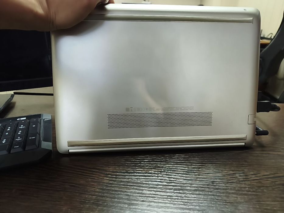Ноутбук Hp Intel 1.6GHz 8гб