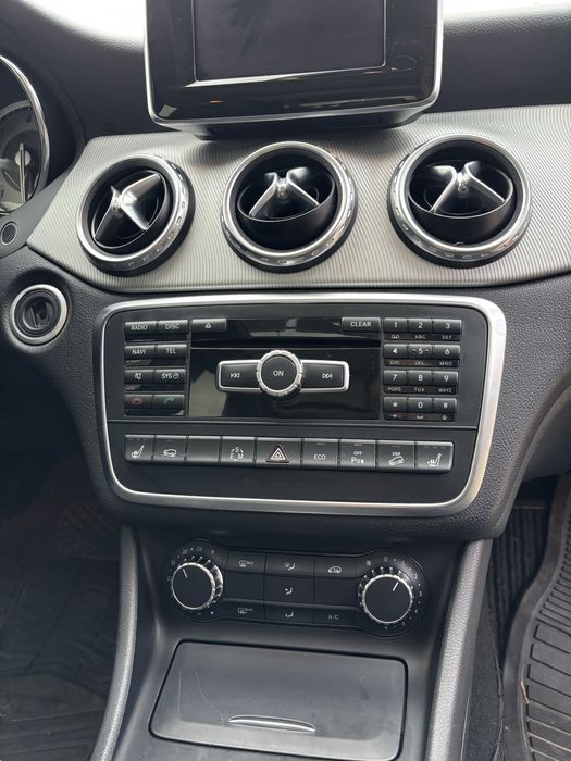MERCEDES-BENZ GLA 200 cdi 4matic