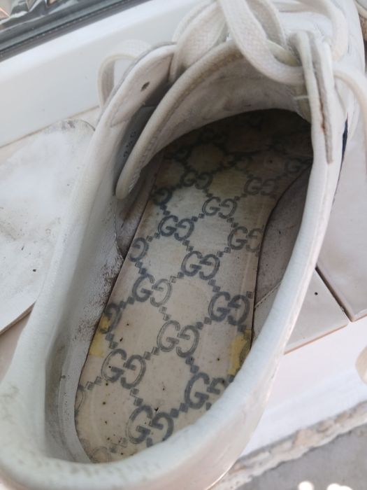 Vând pantofi Gucci