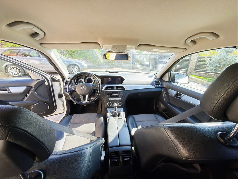MERCEDES-BENZ E-Class 2011 — imagine 4