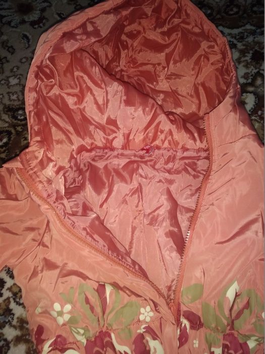 СРОЧНО Куртка  детская весна 3000