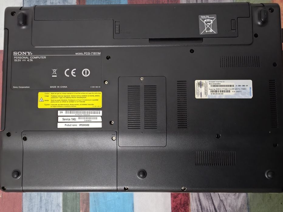 Vand laptop sony vaio i3