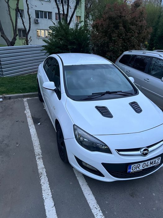 Opel astra j BENZINA