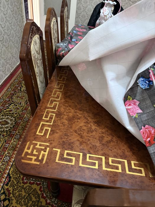 Stol va stul 8 kishilik